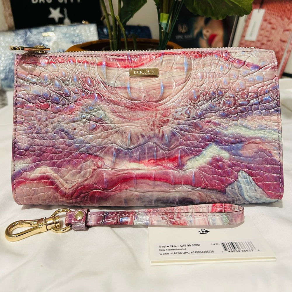 Brahmin Aura Daisy